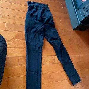 Black skinny maternity pants - Motherhood
